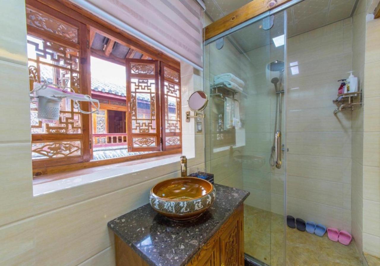 Juxian Boutique Homestay Lijiang  Exteriör bild